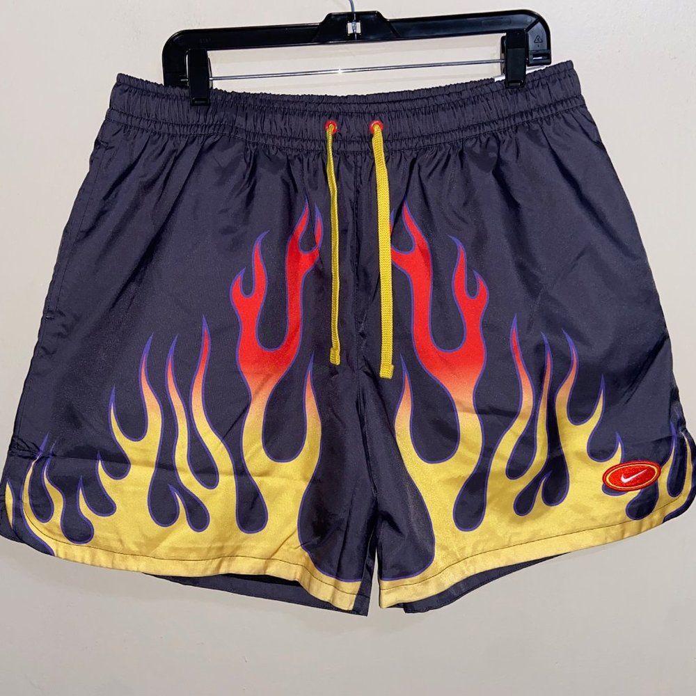 Nike Sportwear NSW Woven Flow Americana Shorts Flames DV9628-010 Mens XL NEW
